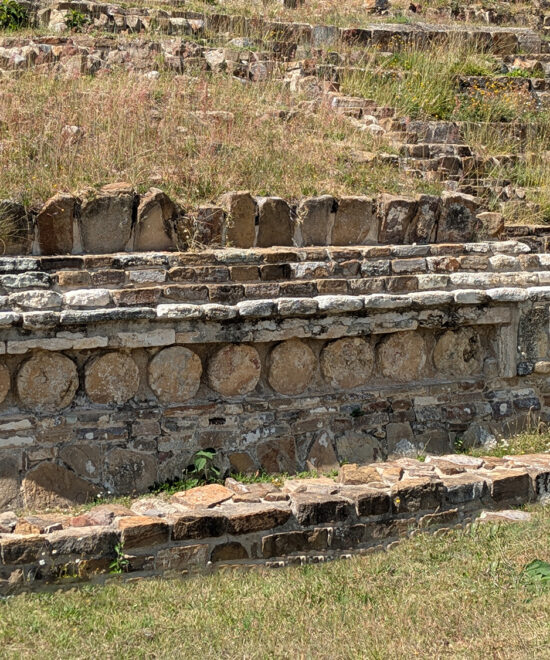 Building VG Enjoyado - Monte Alban Oaxaca