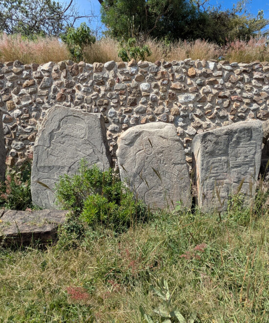 Danzantes Monte Alban Oaxaca