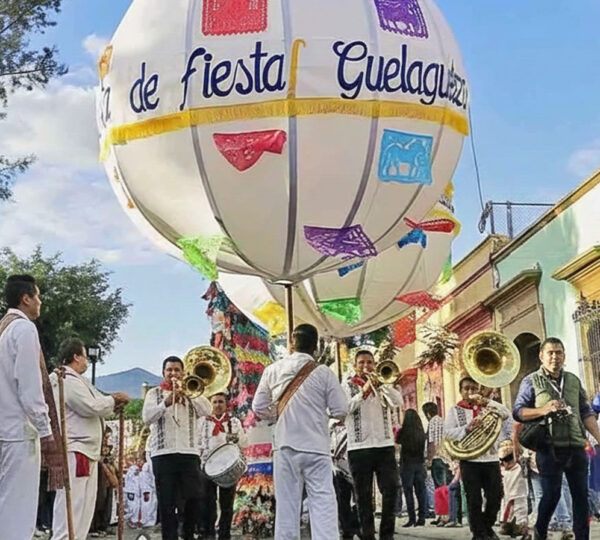 Les origines des calendas à Oaxaca