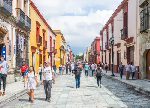 Holy Week 2026 in Oaxaca: Should You Book Hotels and Restaurants in Advance?