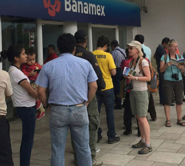 Carrying Cash in Oaxaca During Semana Santa and Guelaguetza 2026: ATMs, Fees, and Backup Plans