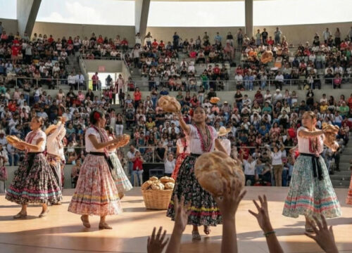 Do they throw gifts to everyone during the Guelaguetza in Oaxaca?