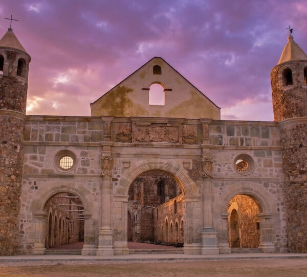 How to get to the Ex-convent of Cuilapam de Guerrero in Oaxaca