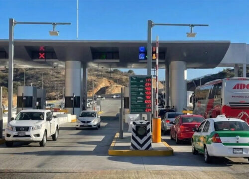 How much are the tolls on the new Barranca Larga-Ventanilla highway to Oaxacan beaches?