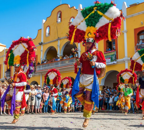 Dates and Places to see the “Guelaguetza Popular” for free