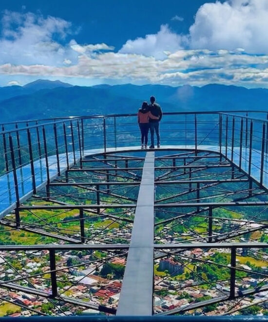Comment se rendre depuis la ville d’Oaxaca aux villages de la Sierra Norte comme Capulálpam, Ixtlán ou Cuajimoloyas ?