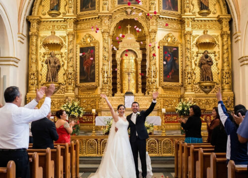 ¿Qué hace que la iglesia de Santo Domingo en Oaxaca sea tan importante? ¿Por qué todos quieren casarse allí?