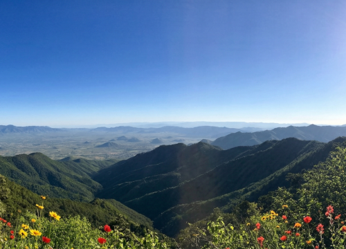 Las Majestuosas Montañas de la Sierra Norte: Dónde Ir y Qué Ver