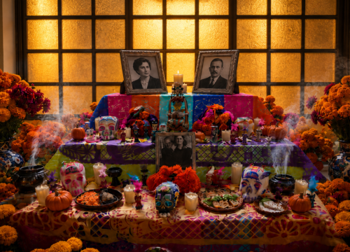 El significado detrás de la ofrenda: entender los altares de Día de Muertos en Oaxaca