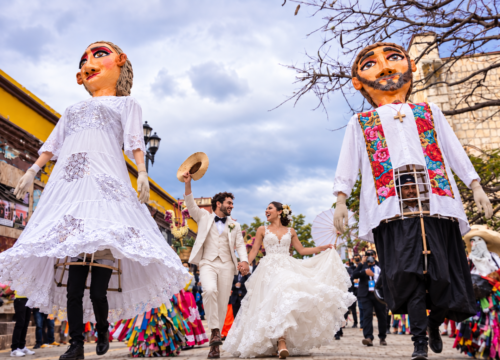What is a “Mojiganga”? The History of Oaxaca’s Giant Dancing Puppets