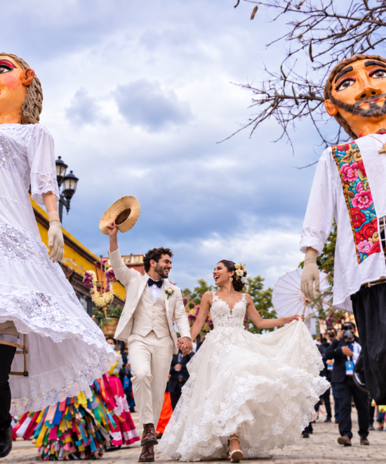 What is a “Mojiganga”? The History of Oaxaca’s Giant Dancing Puppets